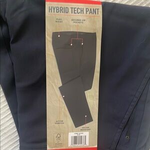 Men Navy Hybrid Tech Pants (navy/dark blue color)